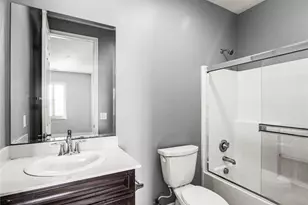 28002 Kenny Ln, Saugus, CA 91350 - Photo 40