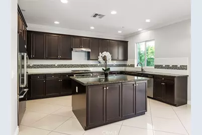 28002 Kenny Lane, Saugus, CA 91350 - Photo 12