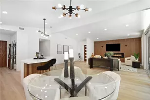 22284 Avenue San Luis, Woodland Hills, CA 91364 - Photo 14
