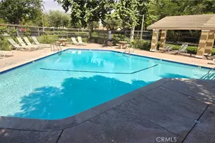 25657 Almendra Dr, Valencia, CA 91355 - Photo 14