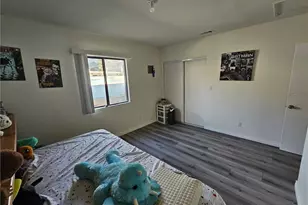 8446 Bradley Ave, Los Angeles, CA 91352 - Photo 18