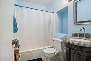 16610 Shinedale Dr, Canyon Country, CA 91387 - Photo 24