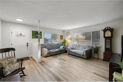 18557 Napa Street, Northridge, CA 91324 - Photo 4