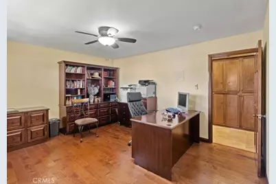 8560 Cherokee Drive, Downey, CA 90241 - Photo 26