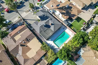 7736 Bellaire Avenue, North Hollywood, CA 91605 - Photo 2