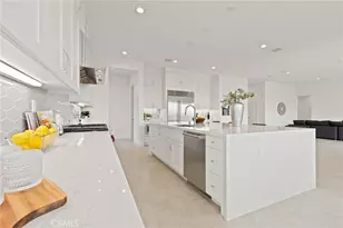 30041 N Avenida Sierra Madre, Valencia, CA 91354 - Photo 4