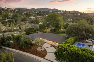 4041 Sapphire Dr, Encino, CA 91436 - Photo 42