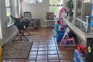 306 Portola Ct, Bakersfield, CA 93314 - Photo 6