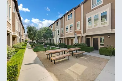 14665 Sherman Way, Van Nuys, CA 91405 - Photo 8