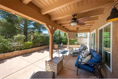 23456 Thornewood Drive, Newhall, CA 91321 - Photo 34