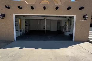 15682 Kingswood Dr, Victorville, CA 92395 - Photo 32