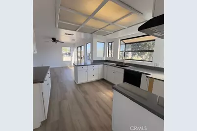 15682 Kingswood Drive, Victorville, CA 92395 - Photo 16