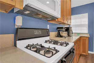 1343 N Whitnall Hwy, Burbank, CA 91505 - Photo 10