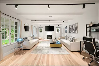 11305 Valley Spring Lane, Studio City, CA 91602 - Photo 4