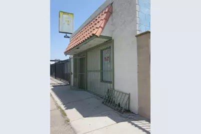 7830 Lankershim Boulevard, North Hollywood, CA 91605 - Photo 2