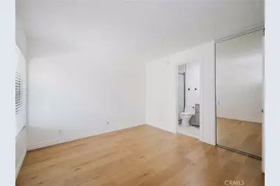 5700 Etiwanda Avenue #102, Tarzana, CA 91356 - Photo 6