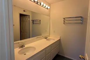 26506 Isabella, Canyon Country, CA 91351 - Photo 12