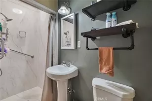 17349 Hartland St, Van Nuys, CA 91406 - Photo 14