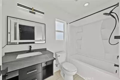 325 N Glenwood Place, Burbank, CA 91506 - Photo 18