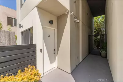 1040 N Curson Avenue #3, West Hollywood, CA 90046 - Photo 2