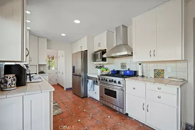 22628 Quinta Road, Woodland Hills, CA 91364 - Photo 20