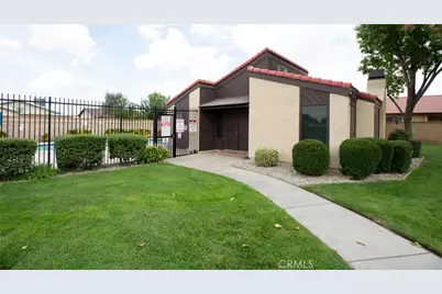 1146 E Avenue J12, Lancaster, CA 93535 - Photo 36