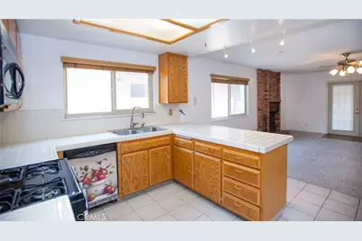 1146 E Avenue J12, Lancaster, CA 93535 - Photo 14