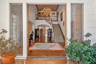 4751 Westchester Dr, Woodland Hills, CA 91364 - Photo 4