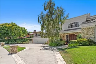 4751 Westchester Dr, Woodland Hills, CA 91364 - Photo 48