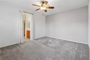 27446 Acacia Dr, Valencia, CA 91354 - Photo 24