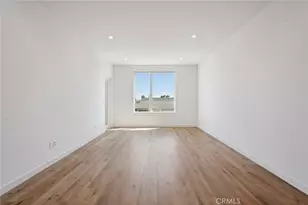 222 N Manhattan Pl, Los Angeles, CA 90004 - Photo 10