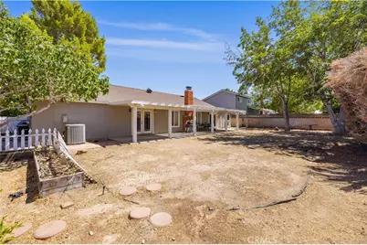 42901 Cinema Avenue, Lancaster, CA 93534 - Photo 28