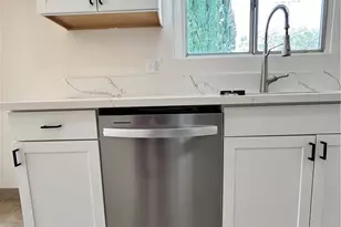 38710 Yucca Tree St, Palmdale, CA 93551 - Photo 14