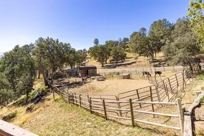 29670 Skyline Drive, Tehachapi, CA 93561 - Photo 50