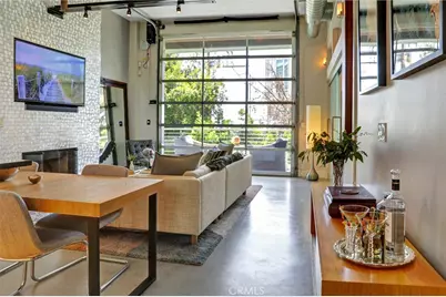 1152 N La Cienega Boulevard #203, West Hollywood, CA 90069 - Photo 1