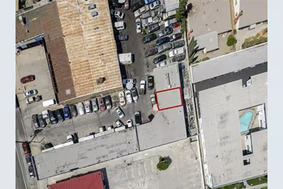 12113 Burbank Boulevard, Valley Village, CA 91607 - Photo 10