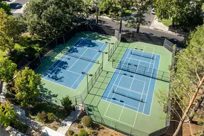 25451 Via Macarena, Valencia, CA 91355 - Photo 32