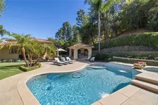 23440 Park Hacienda, Calabasas, CA 91302 - Photo 22