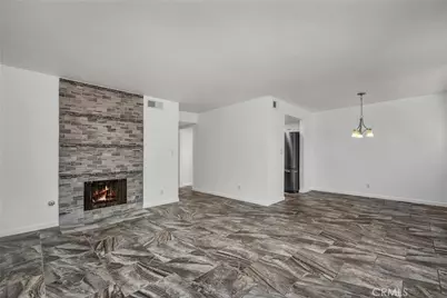 21333 Lassen Street #6H, Chatsworth, CA 91311 - Photo 2