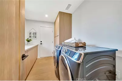 5534 Pattilar Avenue, Woodland Hills, CA 91367 - Photo 26