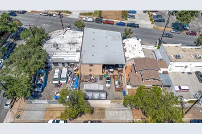 2076 E Walnut Street, Pasadena, CA 91107 - Photo 16