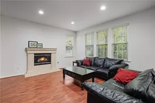 26821 Peppertree Dr, Valencia, CA 91381 - Photo 22