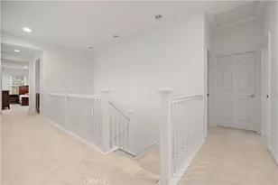 26821 Peppertree Dr, Valencia, CA 91381 - Photo 30