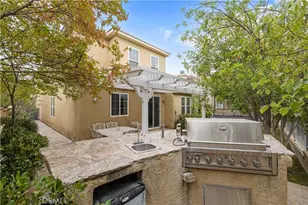 26821 Peppertree Dr, Valencia, CA 91381 - Photo 58