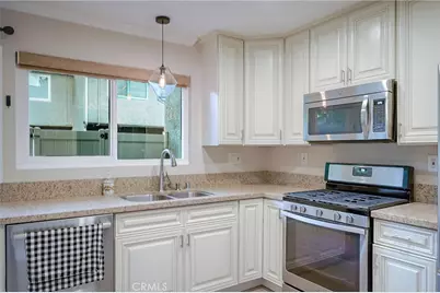 479 Serento Circle, Thousand Oaks, CA 91360 - Photo 24