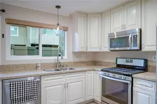 479 Serento Cir, Thousand Oaks, CA 91360 - Photo 24