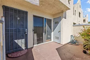 18209 Sierra, Canyon Country, CA 91351 - Photo 20