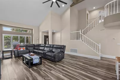 22035 Conway Place, Saugus, CA 91350 - Photo 6