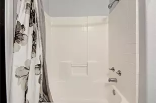 27626 Iris Pl, Castaic, CA 91384 - Photo 24