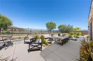 28648 Iron Village Dr, Valencia, CA 91354 - Photo 32